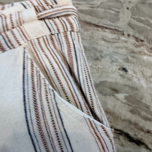 Democracy Linen Blend Striped Pants Size 6 Drawstring Waist Cropped raw hem - Picture 4 of 10